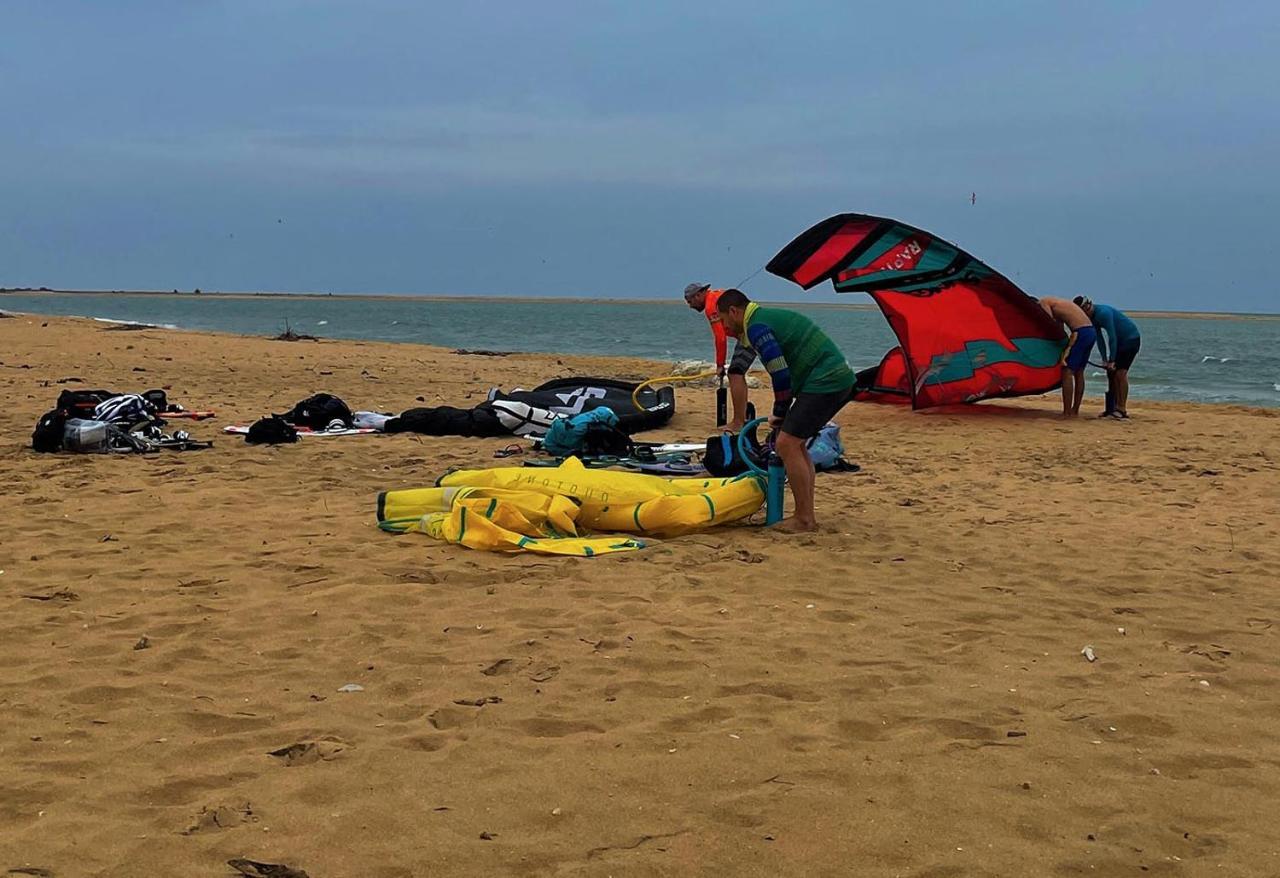 Blue Whale Resort&kite Surfing Resort Kalpitiya