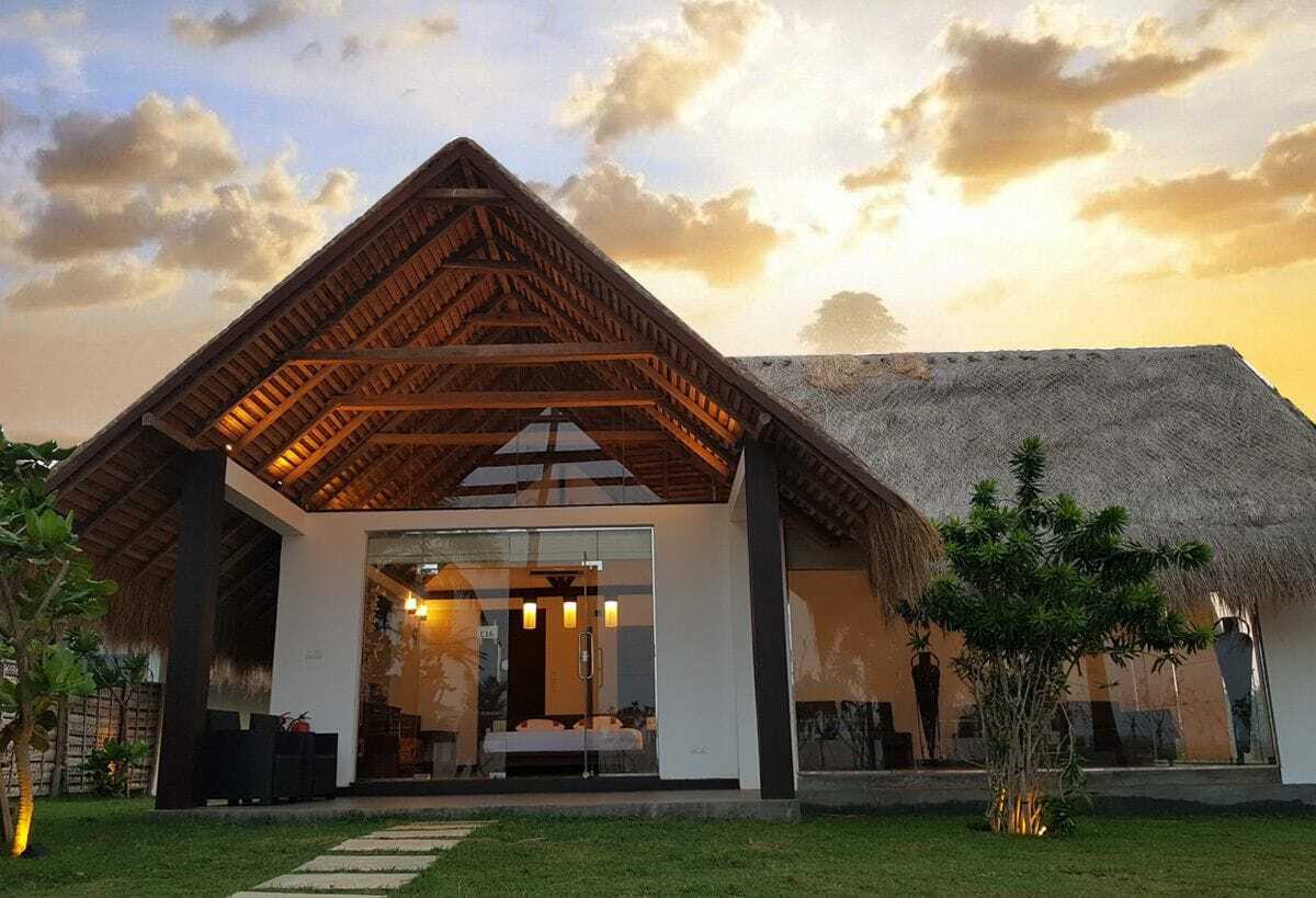 Blue Whale Resort&kite Surfing Kalpitiya